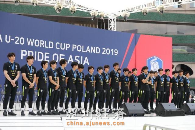 U20nꠡzӰ ӛ 衿