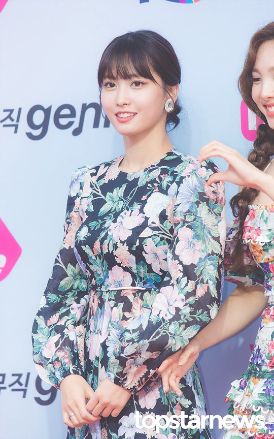 TWICE ƽ
