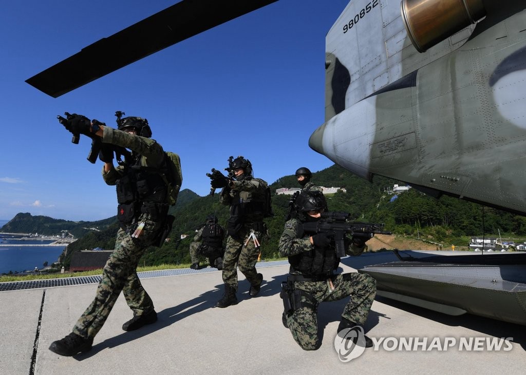 D8܊طN(du)ʿChinook(CH-47)ֱC(j)M(jn)u