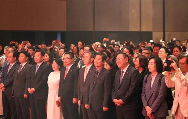 中國(guó)駐韓國(guó)大使館舉行慶祝中華人民共和國(guó)成立75周年招待會(huì)