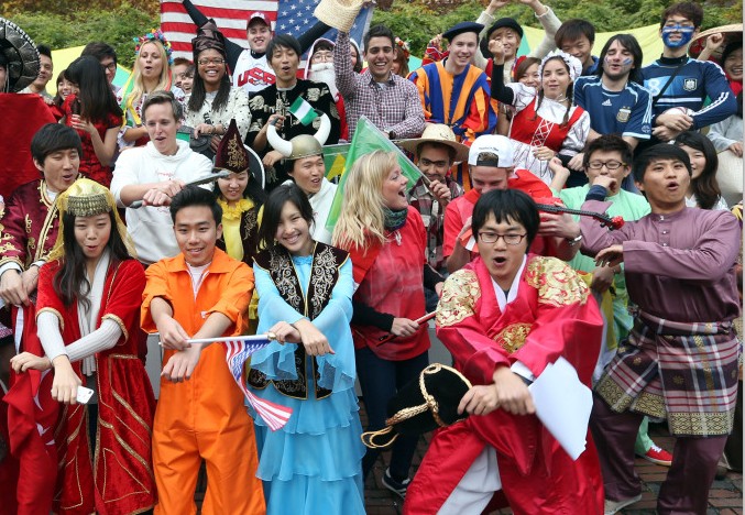 韓高麗大學(xué)舉辦2012外國留學(xué)生節(jié)
