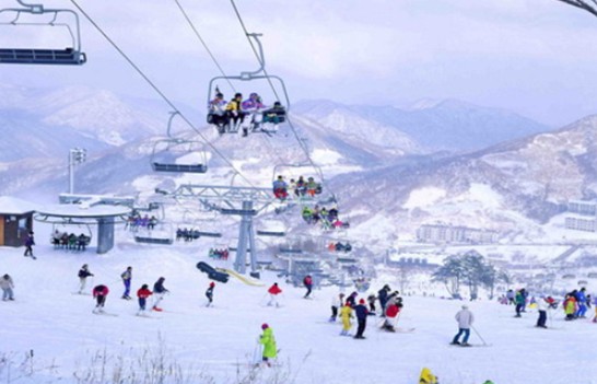 韓國(guó)陽(yáng)智滑雪場(chǎng)