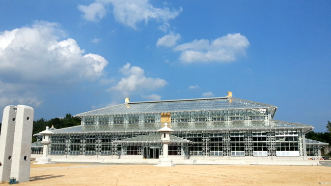 東宮園外景
