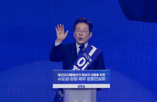 韓國總統(tǒng)選舉對戰(zhàn)格局初顯 李在明領(lǐng)先優(yōu)勢擴(kuò)大